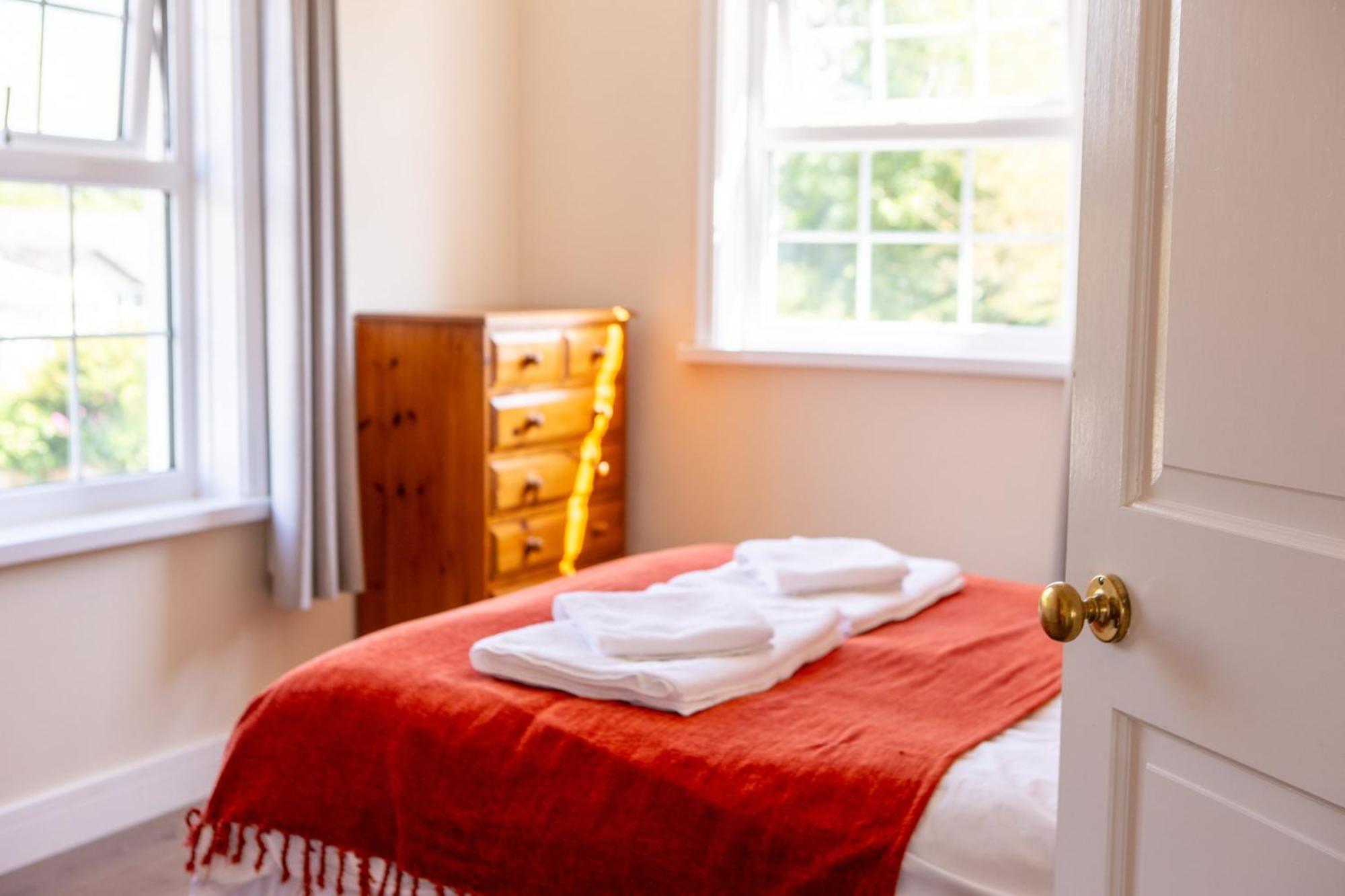 Stunning 6 Bedroom Cottage Near Cornish Coast Bude Kültér fotó