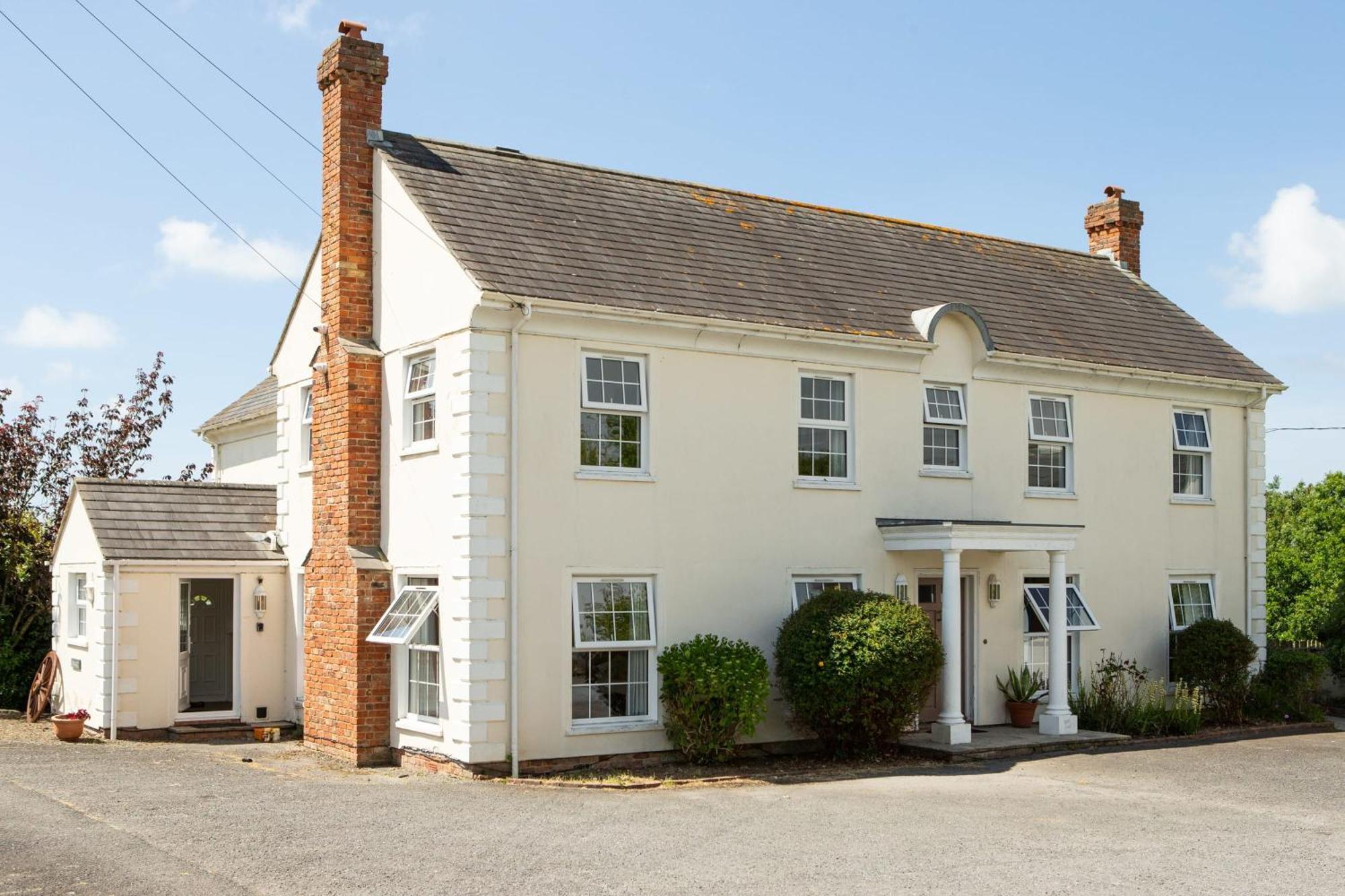 Stunning 6 Bedroom Cottage Near Cornish Coast Bude Kültér fotó